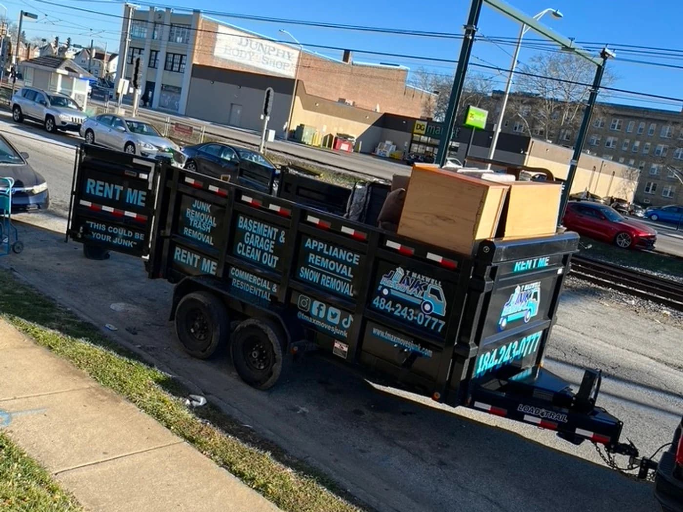 T Maxwell junk removal and cleanouts in Wayne, PA